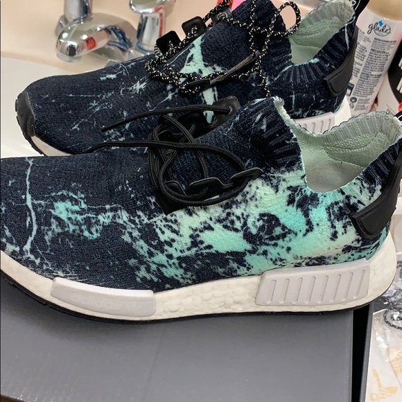 Adidas NMD R1 - Picture 3 of 5